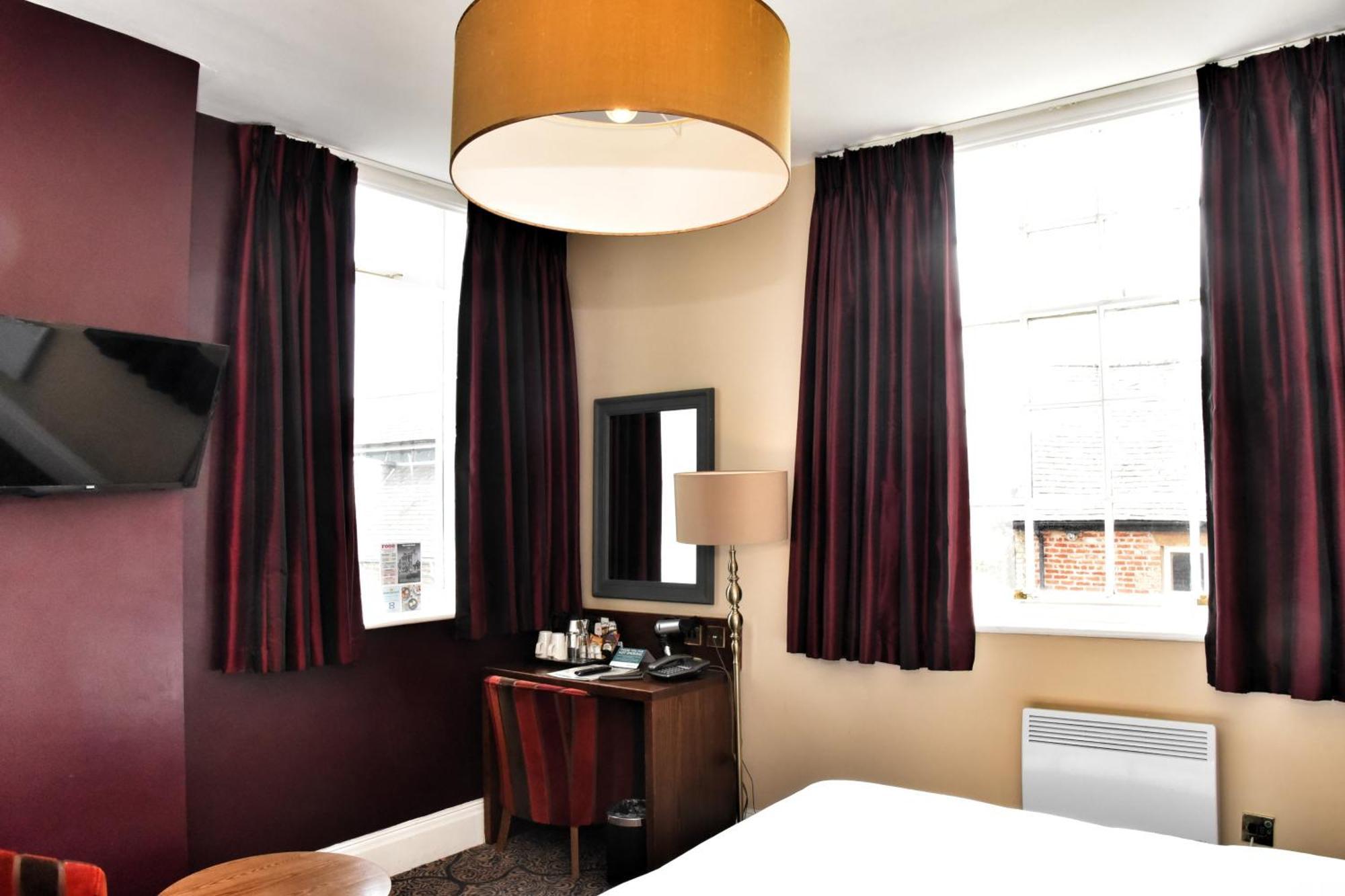 The Castle Hotel Wetherspoon Ruthin Buitenkant foto
