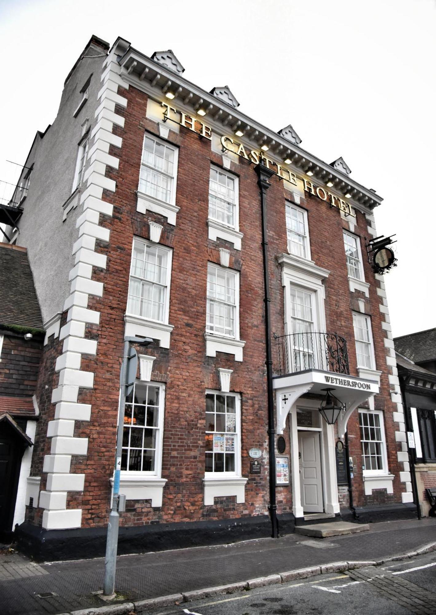 The Castle Hotel Wetherspoon Ruthin Buitenkant foto