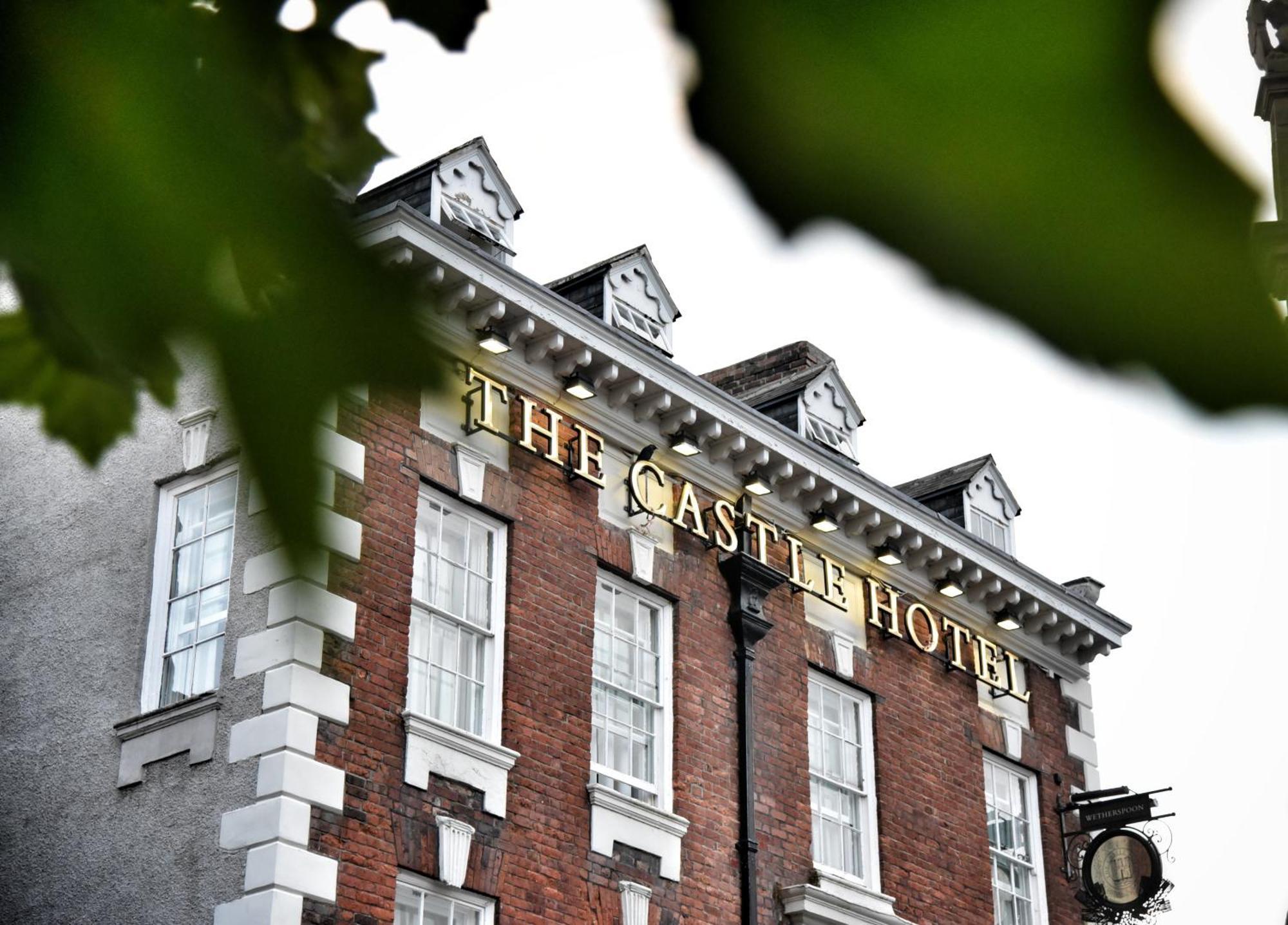 The Castle Hotel Wetherspoon Ruthin Buitenkant foto