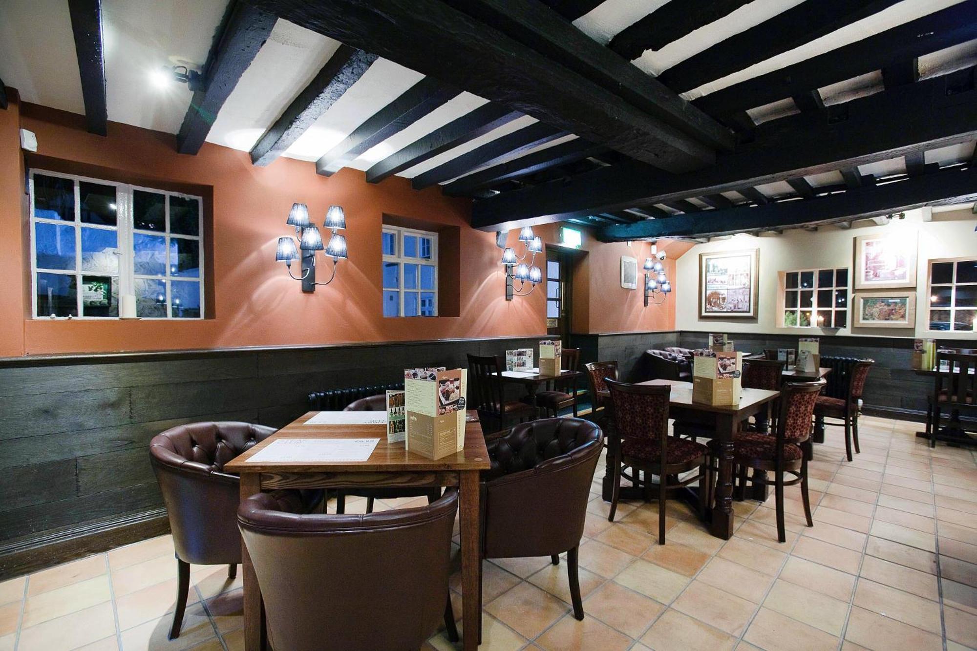 The Castle Hotel Wetherspoon Ruthin Buitenkant foto