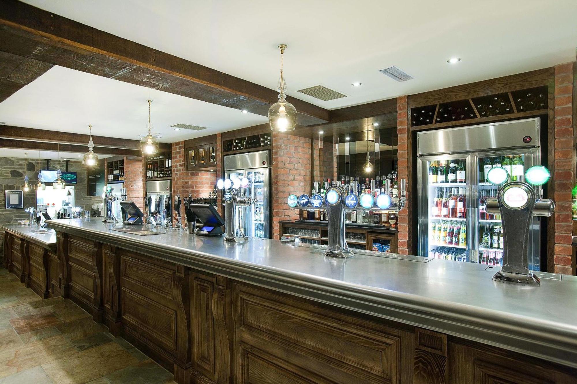 The Castle Hotel Wetherspoon Ruthin Buitenkant foto