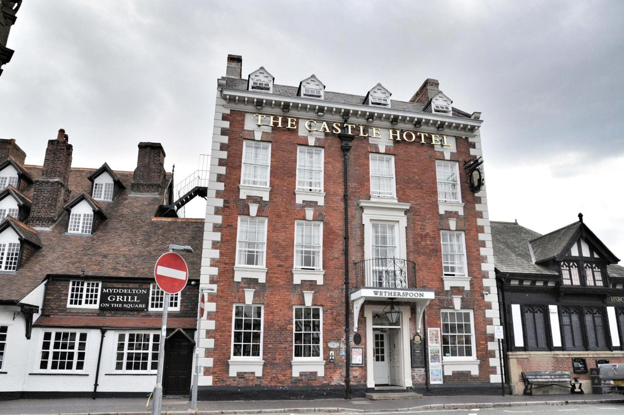 The Castle Hotel Wetherspoon Ruthin Buitenkant foto